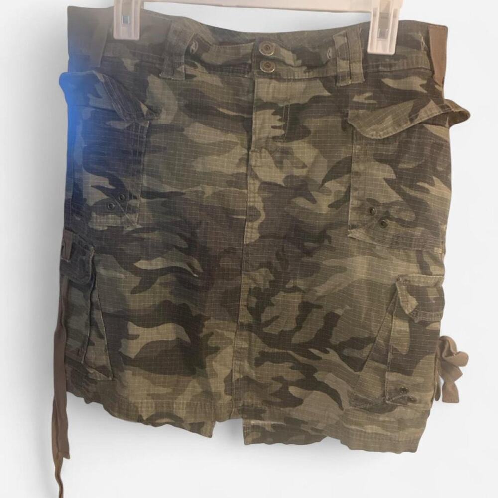Jalatey camo mini skirt with